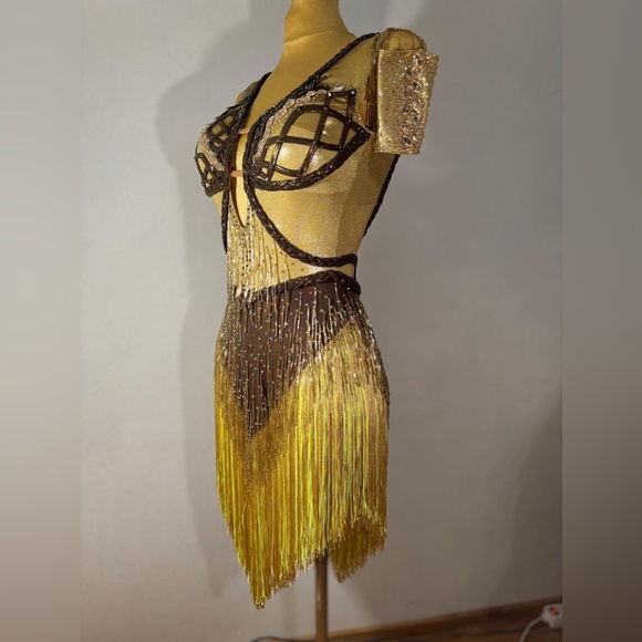 Brand new latin competition dress - Picture 8 of 11